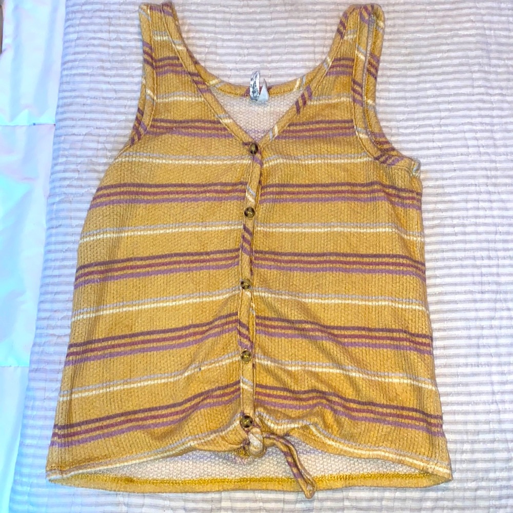 Cropped striped tank.